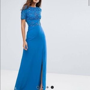 Blue 3/4 sleeve gown